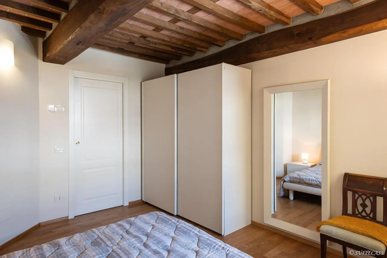 Alessandra Apartment Lucca